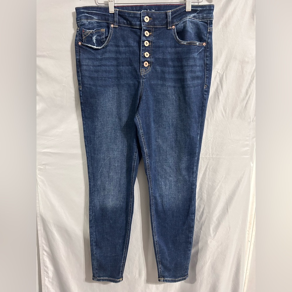 Maurice’s Size Large High Rise Jeans